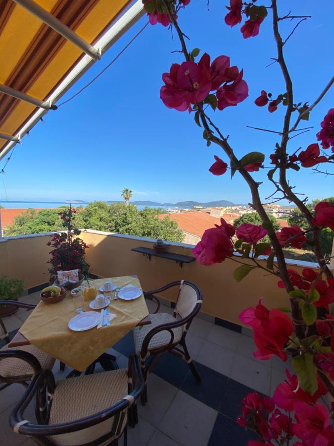 Sand'ana House Bed and breakfast 2*